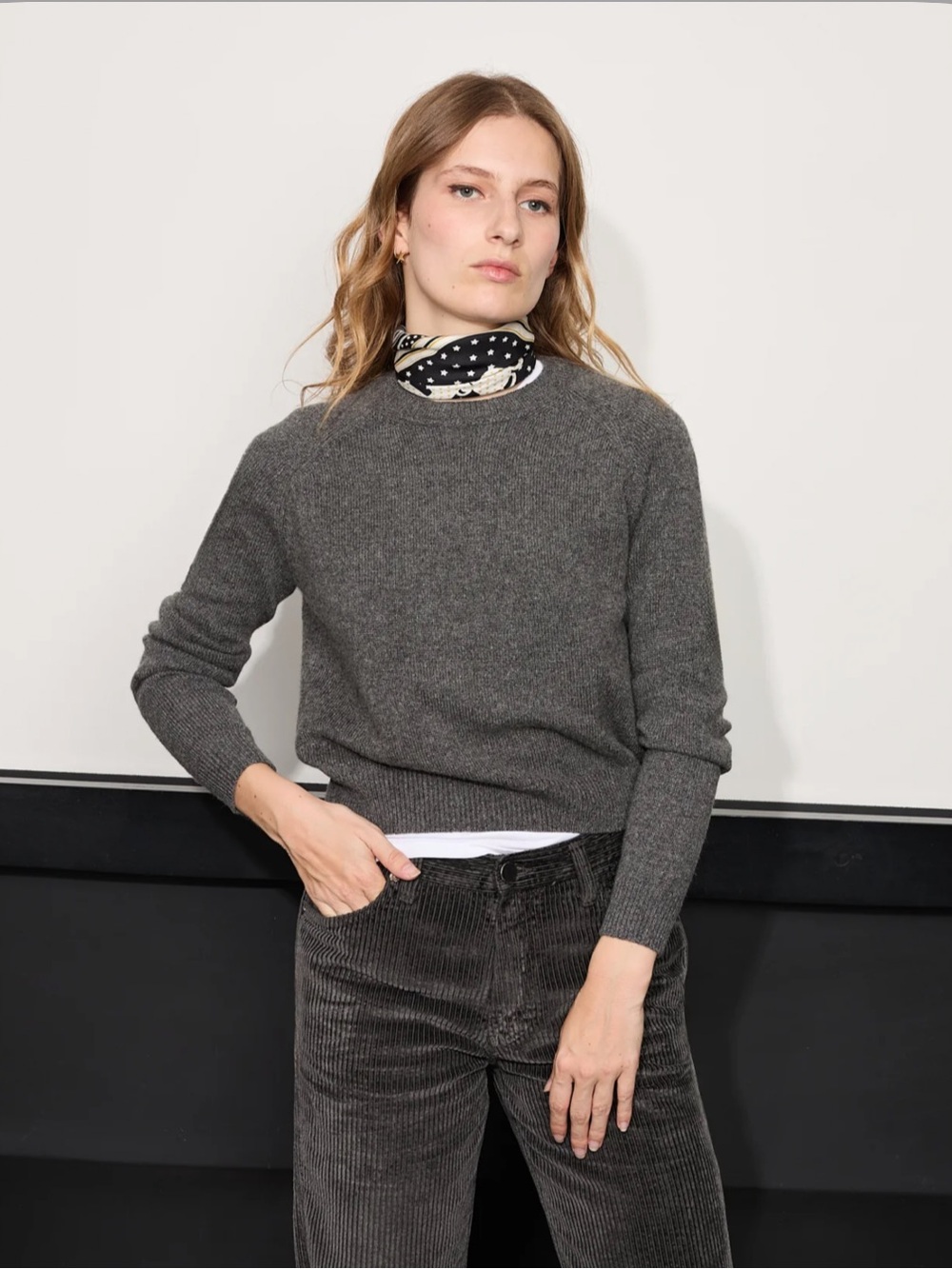 Alexandra Golovanoff Grey Cashmere Sweater 
Small